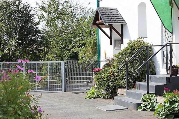 Molehill Shire Apartment Huckeswagen Exterior photo